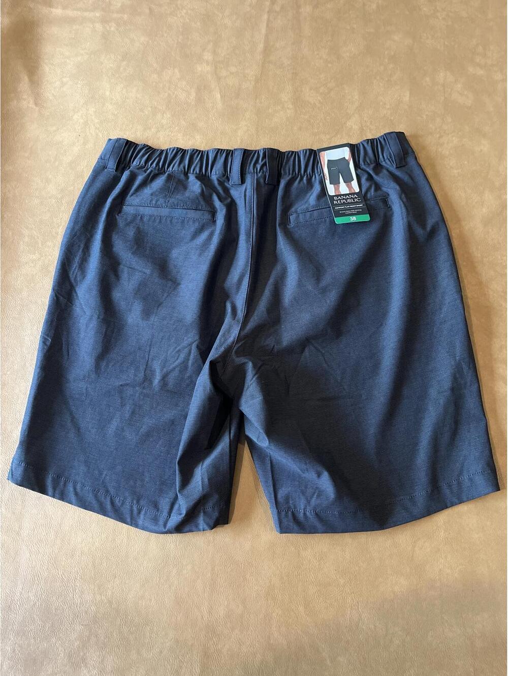 Banana Republic Comfort Flat Front Shorts Black (Men’s 38) NWT